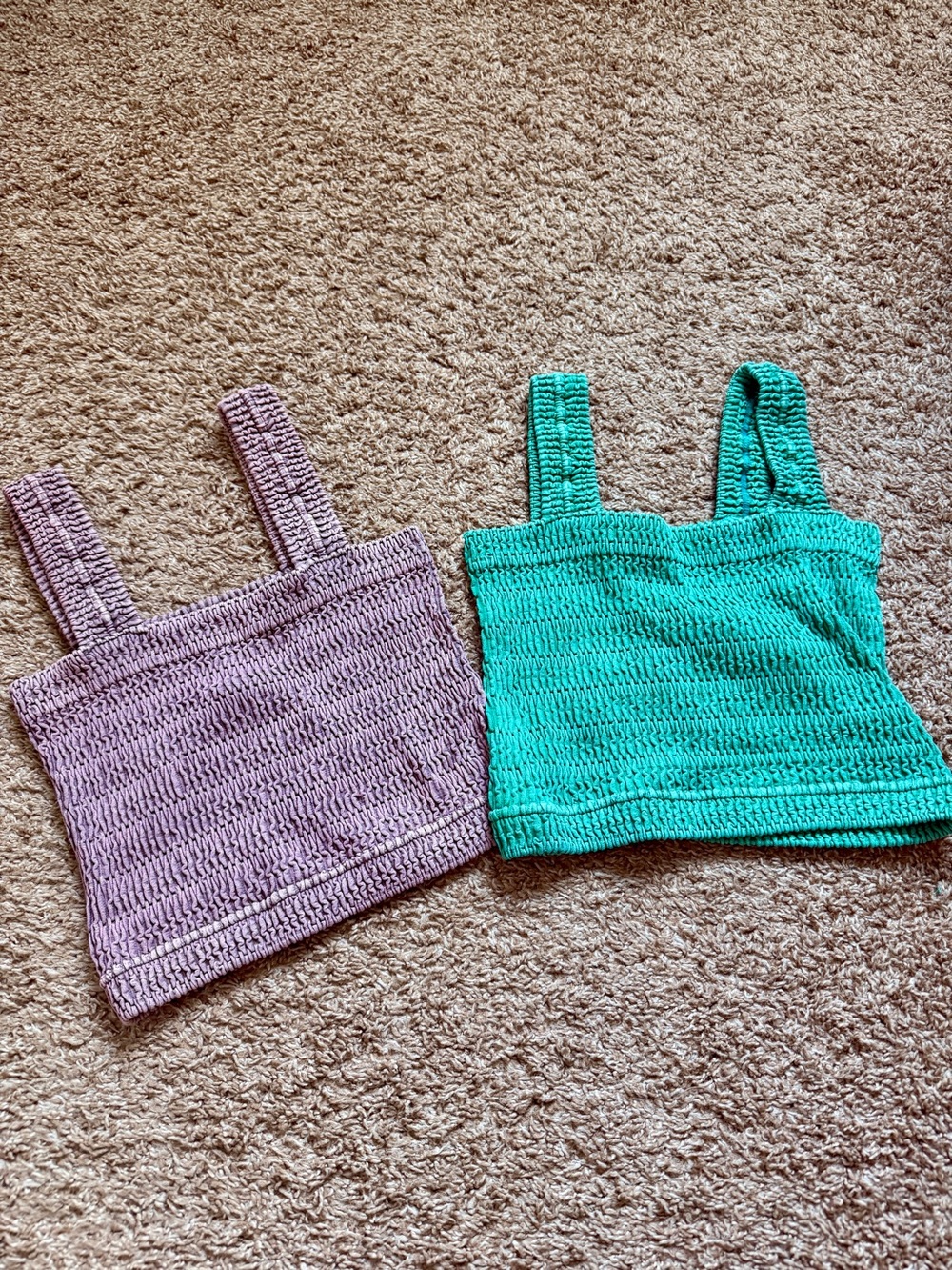 NWOT Zenana 2 pack Seamless Stone Texture Crop Tops